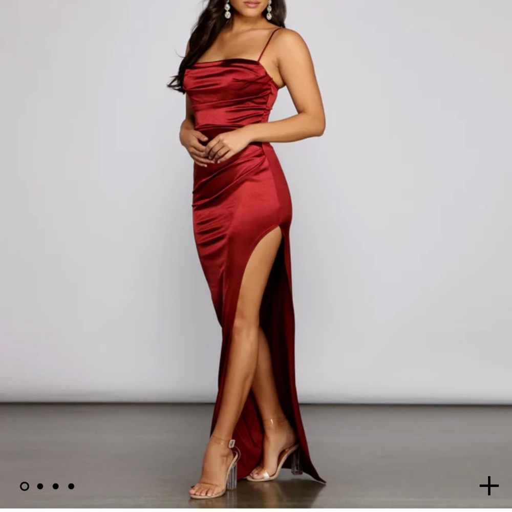 Windsor Gemma Slit Formal Dress